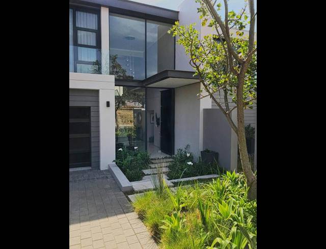 3 BEDROOM HOUSE FOR SALE IN LONEHILL